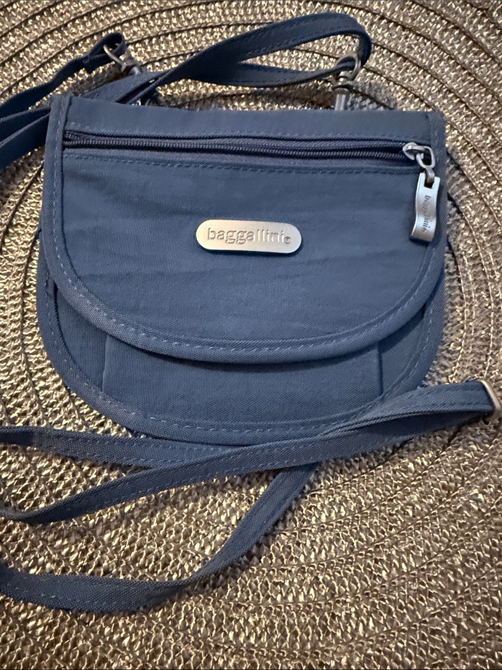 Baggallini Steel Blue Compact Adjustable Crossbody Front Flap, belt loops NWOT